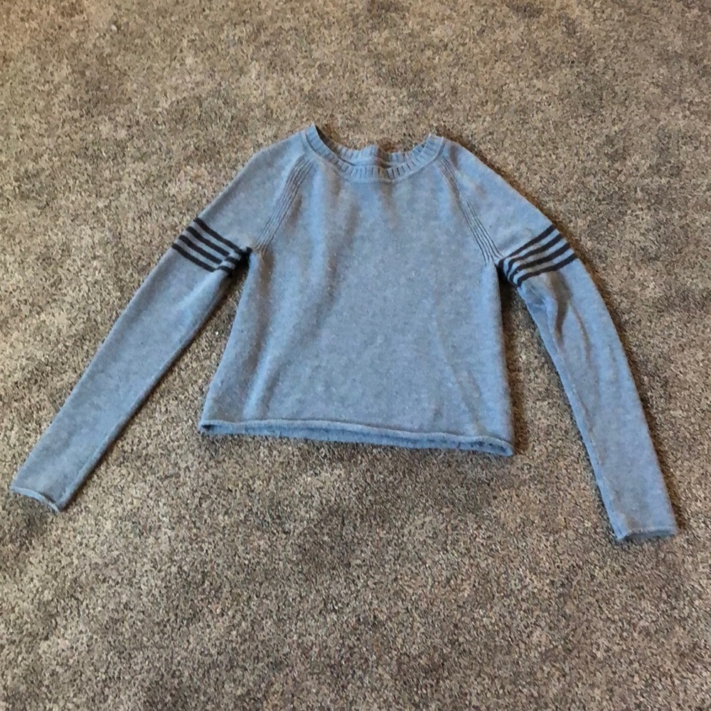 Cute grey sweater - Picture 1 of 4